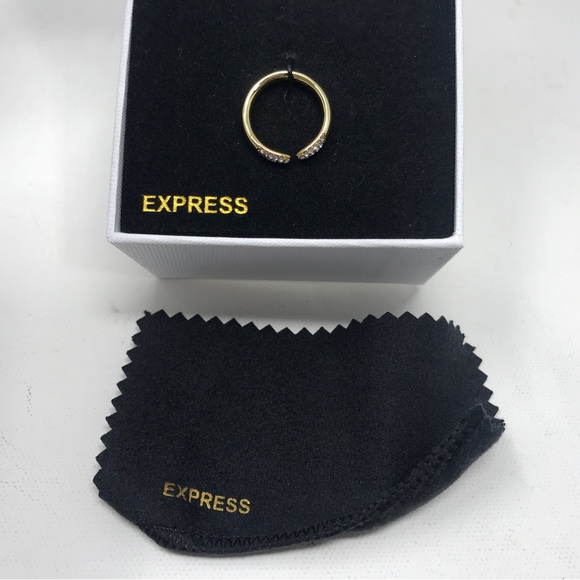 Express Embellished Claw Ring, Women's Size 7 - Gold Color - Picture 2 of 4
